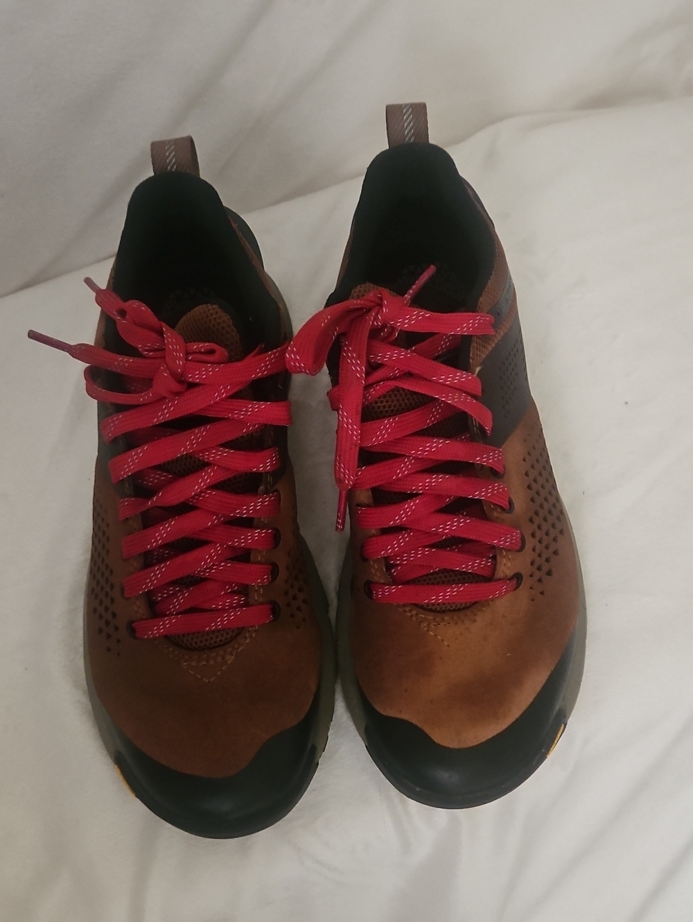 Danner Brown Athletic Sneakers with Red Laces Trail 2650 Size 7.5